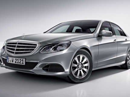 MERCEDES-BENZ E 200 (OR - 001)